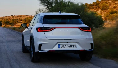 Δοκιμή Lexus LBX: Το αυθεντικά πολυτελές B-SUV