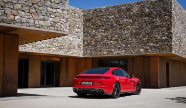 Η νέα Porsche Panamera είναι η ισχυρότερη που έχει κατασκευαστεί ποτέ – Δες την εξωφρενική ισχύ
