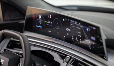 Γιατί όλοι αγοράζουν αυτά τα δύο SUV της Peugeot; Τι διαφορετικό έχουν

