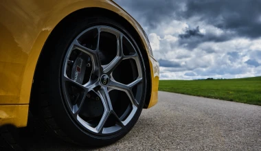 Οδηγούμε το επετειακό Audi RS4 25 Years των 470 ίππων! 