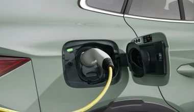 Η Skoda έφερε στην Ελλάδα το φθηνότερο ηλεκτρικό C-SUV – Δείτε τιμή