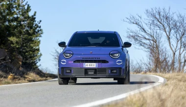 Οδηγούμε στο Balocco το Abarth 600e: Scorpionissima