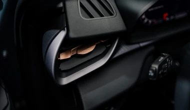 CUPRA Terramar: To υβριδικό C-SUV που καίει 0,4 lt/100 km, με όφελος 4.500 ευρώ!