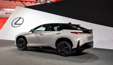 Nέο ηλεκτρικό Lexus RZ με ισχύ έως 408 ίππους!