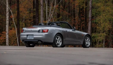 Αυτό είναι το Honda S2000 με τα λιγότερα χιλιόμετρα! Πόσο πουλήθηκε; 