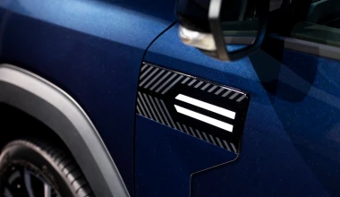 Το υβριδικό SUV της Dacia που αξίζει κάθε ευρώ - Καίει 4,7 lt στα 100 km! 