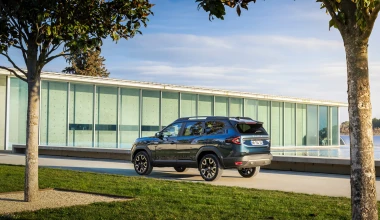 Το πιο εντυπωσιακό Dacia - Αυθεντικό SUV με XXL διαστάσεις!