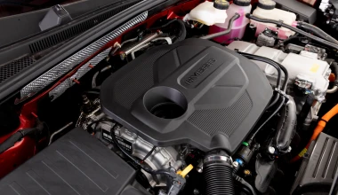 Υβριδικό C-SUV που καίει 5 lt/100 km και έχει σχεδόν 200 ίππους! 