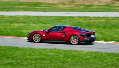 Δοκιμή Alfa Romeo 33 Stradale: Τρέμω!