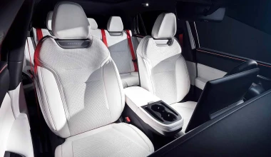 Η εταιρεία που φτιάχνει τα iPhone κατασκευάζει πλέον και αυτοκίνητα – Με τιμές από 24.300 ευρώ 