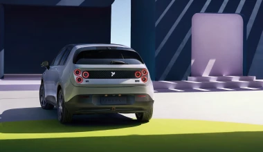 ΝΙΟ firefly: Οι 4 λόγοι που είναι το ιδανικό ηλεκτρικό! 