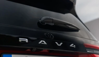 Οδηγούμε στην Ισπανία το νέο Toyota RAV4 