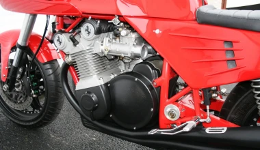 Η μοναδική μοτοσυκλέτα της Ferrari - Χρειάστηκαν 3.000 ώρες για να φτιαχτεί