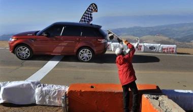 To Range Rover Sport κάνει ρεκόρ στο Pikes Peak