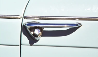 ΟΔΗΓΟΥΜΕ Triumph Herald 1200: Πολύ αργά