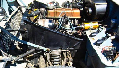 ΟΔΗΓΟΥΜΕ Triumph Herald 1200: Πολύ αργά