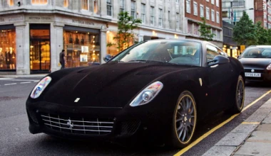 Black Velvet - Μια Ferrari σκέτο βελούδο...