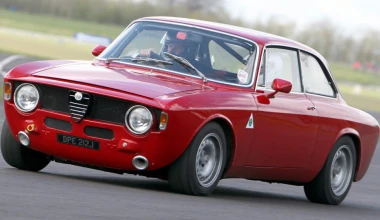 Alfa Romeo Giulia GTA: Λιγότερο, άρα περισσότερο