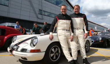 1.208 Porsche 911 στην πίστα