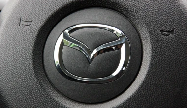 Mazda 2 1.3 3d - 2011