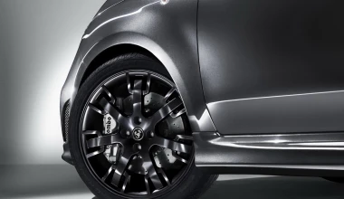 Abarth 695 Edizione Maserati & 695 Assetto Corse