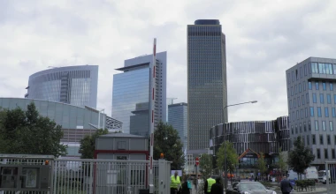 …και δυο λουκάνικα Φρανκφούρτης