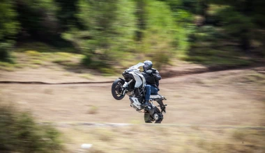 Audi RS3 vs Ducati Multistrada 1200