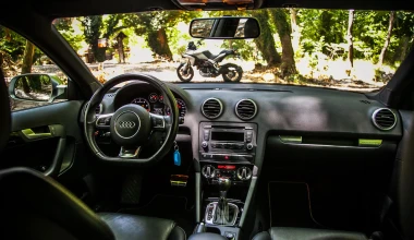 Audi RS3 vs Ducati Multistrada 1200
