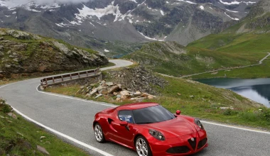 Ήρθαν οι νέες Alfa Romeo Giulietta και 4C