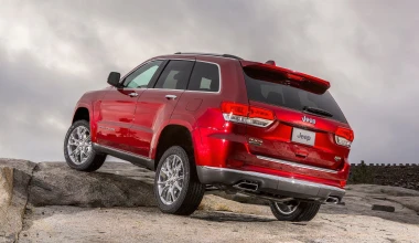 Παρών και το νέο Grand Cherokee στην έκθεση