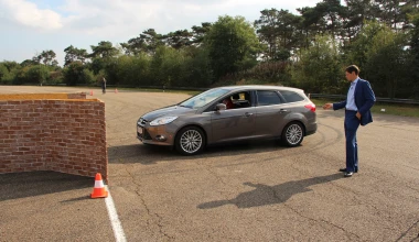 FORD: Αυτόματο παρκάρισμα με remote control