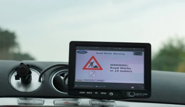 FORD: Αυτοκίνητο με αυτοκίνητο συνομιλούν