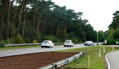 FORD: Αυτοκίνητο με αυτοκίνητο συνομιλούν