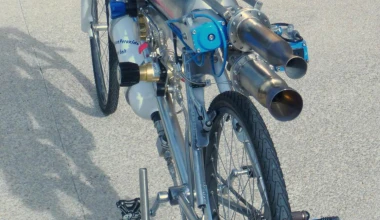 Ποδήλατο-πύραυλος πιάνει 285km/h