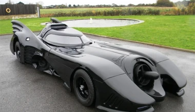 Λειτουργικό Batmobile με φλογοβόλο 