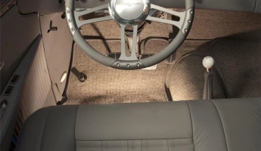 Φορτηγό F-100 με έμπνευση από Mustang

