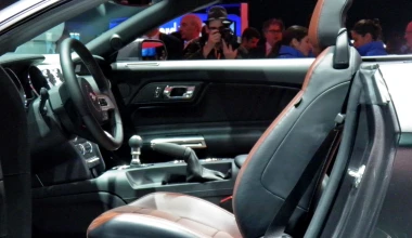 Η νέα Ford Mustang λάμπει στο Ντιτρόιτ