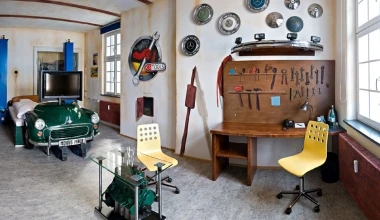 Καναπές και κρεβάτι για τους «πιστούς»