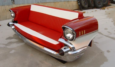 Καναπές και κρεβάτι για τους «πιστούς»