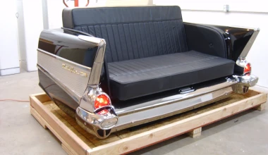 Καναπές και κρεβάτι για τους «πιστούς»