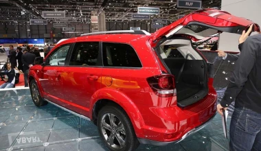 Fiat Freemont Cross στη Γενεύη