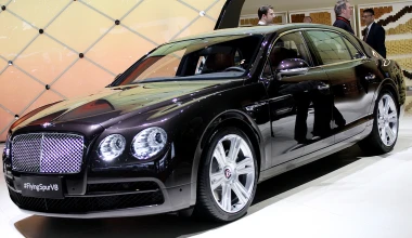 Νέα Bentley Flying Spur V8

