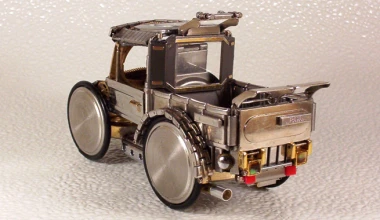 Μινιατούρες-γλυπτά από ρολόγια χειρός

