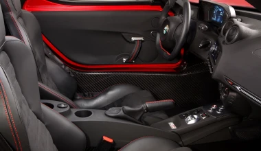 Alfa Romeo 4C: Στο μικροσκόπιο