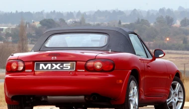 Οι 3 γενιές του Mazda MX-5