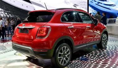 Στο Παρίσι: Αποκάλυψη του Fiat 500X