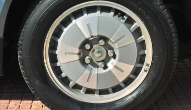 ΟΔΗΓΟΥΜΕ Citroen CX25 Prestige Turbo II: Προεδρικό!