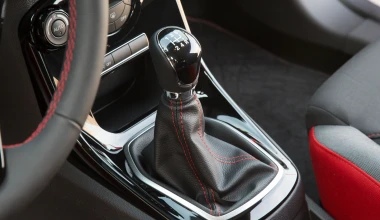 Ford Fiesta RED & BLACK με 140 ίππους