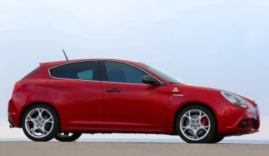 ΔΟΚΙΜΑΖΟΥΜΕ Alfa Romeo Giulietta QV TCT