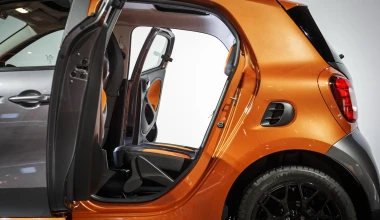 ΟΔΗΓΟΥΜΕ τα νέα Smart Fortwo & Forfour 